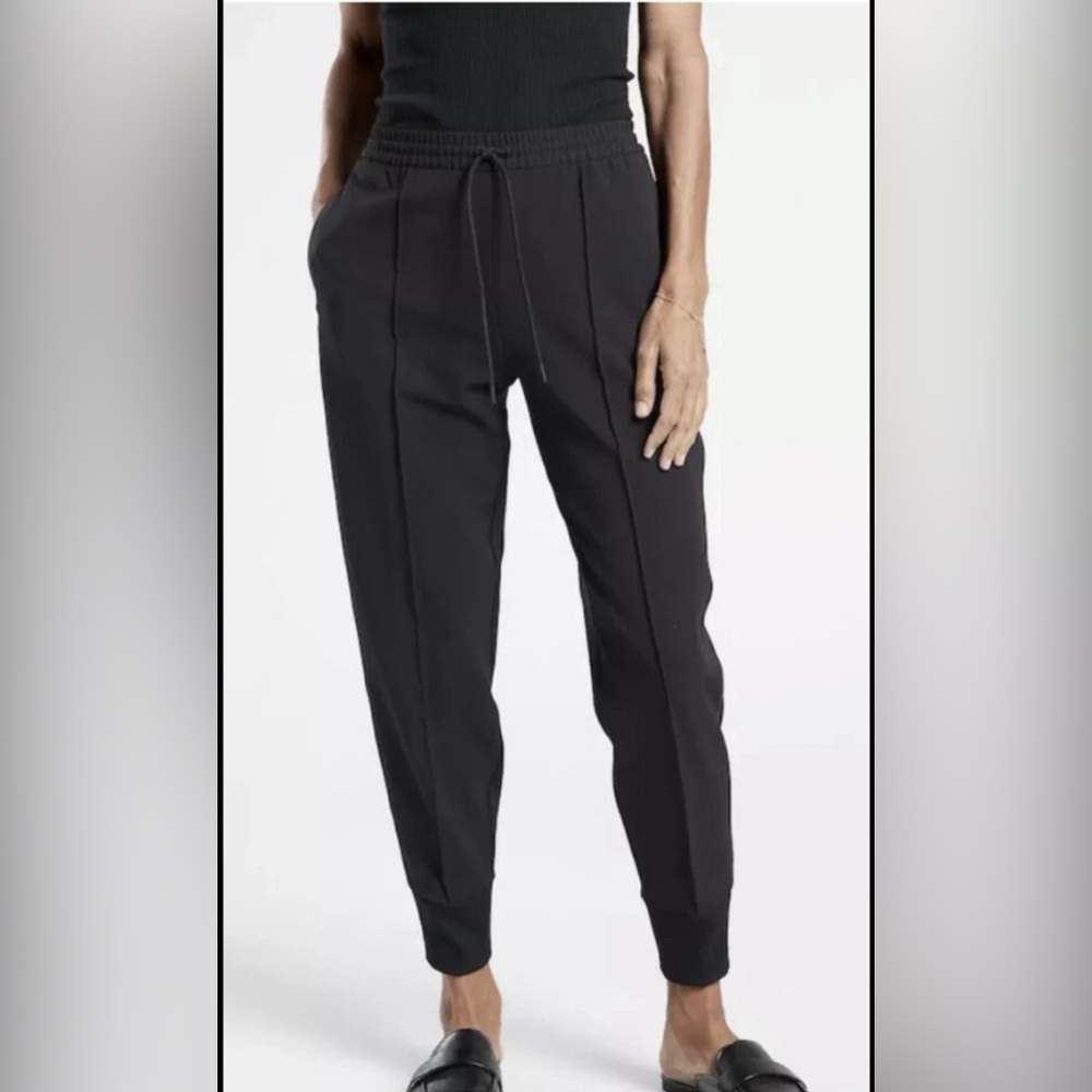 Athleta endeavor joggers